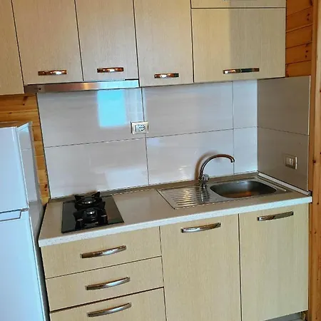 Hotel-Gjovalini Apartamento *
