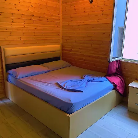 Hotel-Gjovalini Skataj